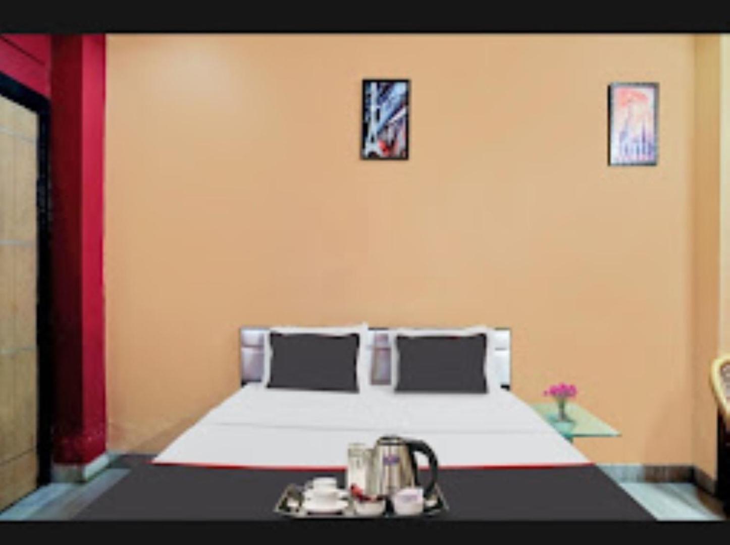Chirag Hotel,Ghaziabad Eksteriør bilde